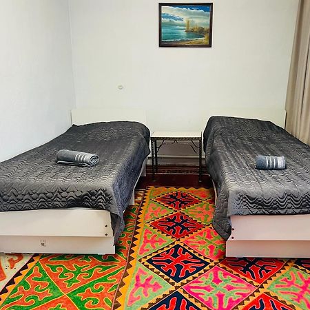 Guesthouse Greathome Karakol Exterior photo