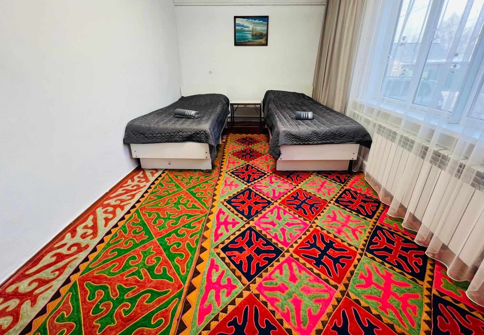 Guesthouse Greathome Karakol Exterior photo