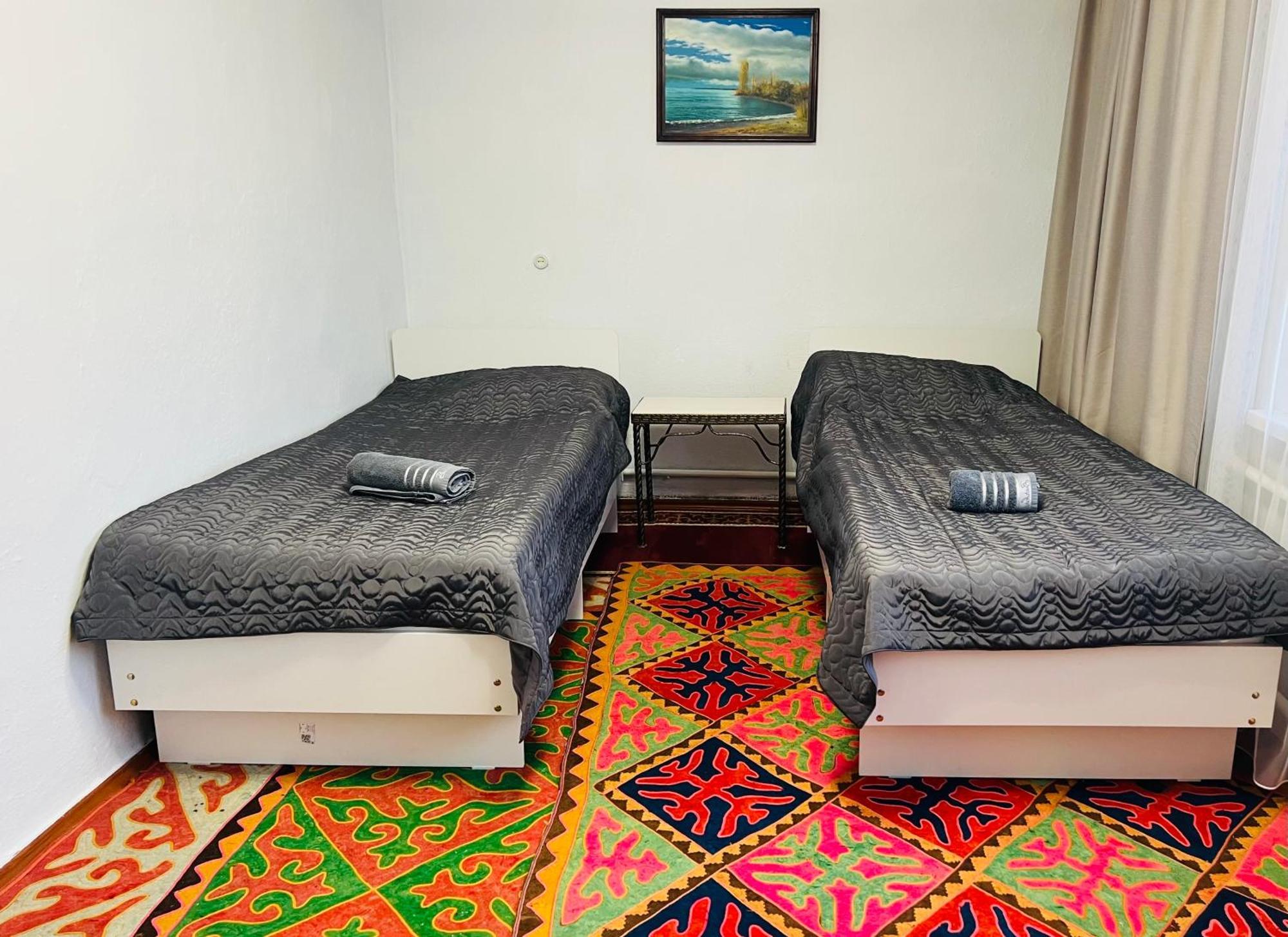Guesthouse Greathome Karakol Exterior photo